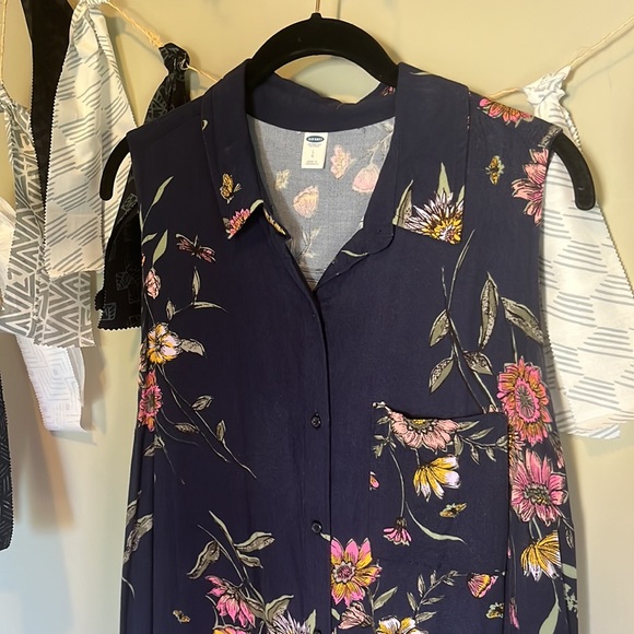 Sleeveless button down dress with pockets - Picture 2 of 4